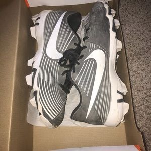 Nike softball cleats